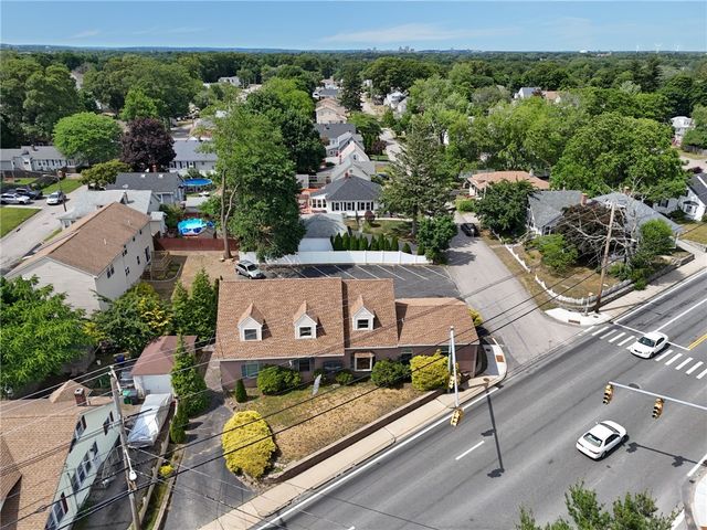 623 Post Road, Warwick, RI 02888