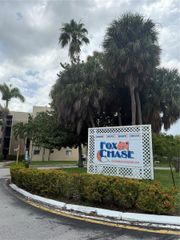 8625 NW 8th St 420, Miami, FL 33126