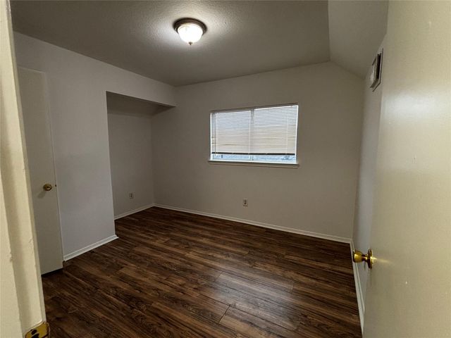 1123 Verde Trails Drive, Houston, TX 77073