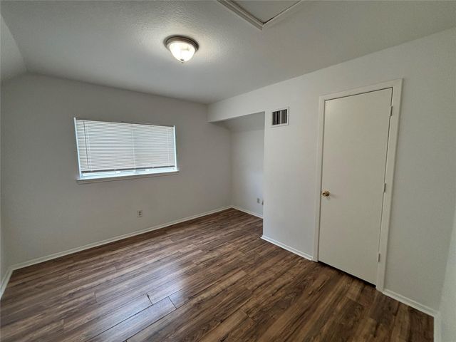 1123 Verde Trails Drive, Houston, TX 77073