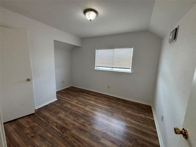 1123 Verde Trails Drive, Houston, TX 77073