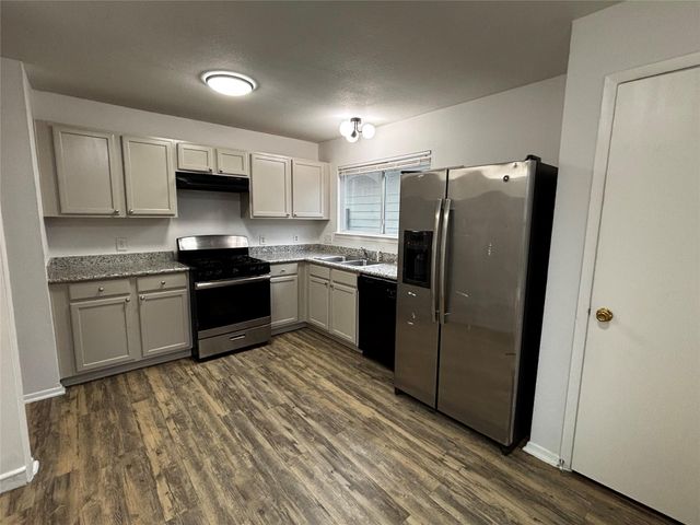 1123 Verde Trails Drive, Houston, TX 77073