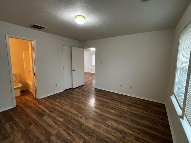 1123 Verde Trails Drive, Houston, TX 77073