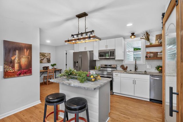 900 Vantrease Rd, Madison, TN 37115