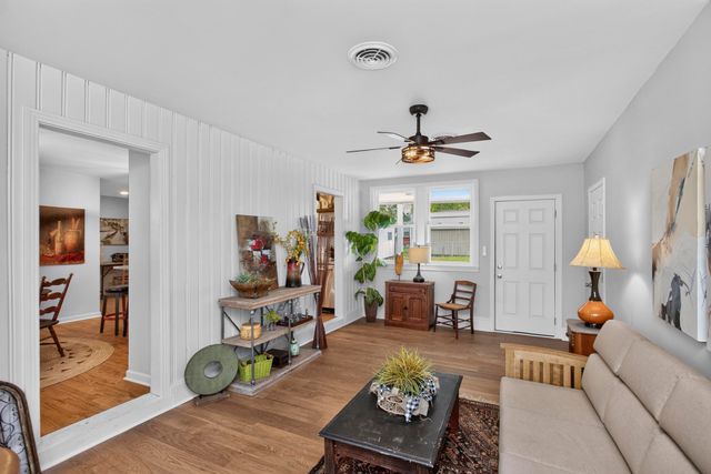 900 Vantrease Rd, Madison, TN 37115