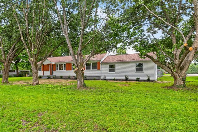 900 Vantrease Rd, Madison, TN 37115