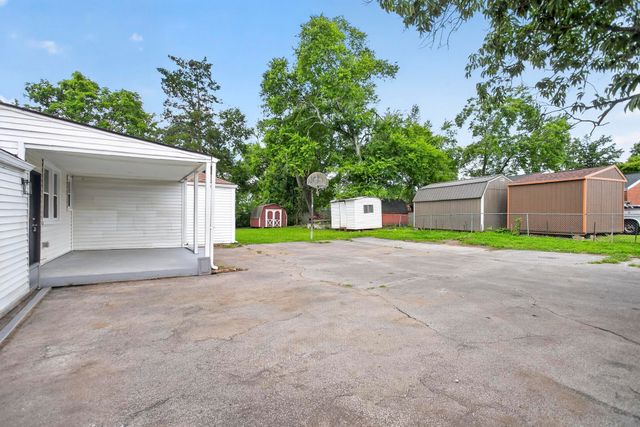 900 Vantrease Rd, Madison, TN 37115