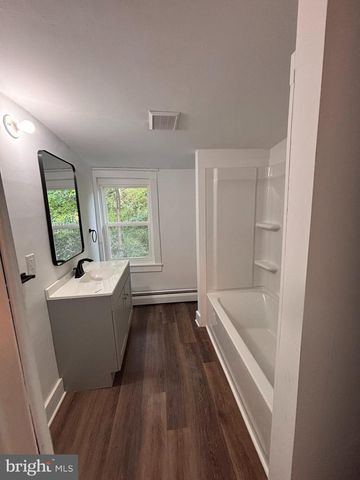 20 SEITZ AVE, Felton, PA 17322