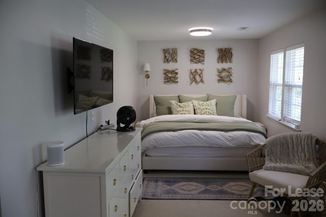 3200 Westfield Road B, Charlotte, NC 28209