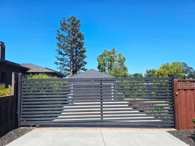1516 Los Montes Drive, Burlingame, CA 94010