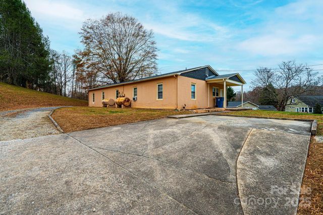 4823 calico Road, Lenoir, NC 28645