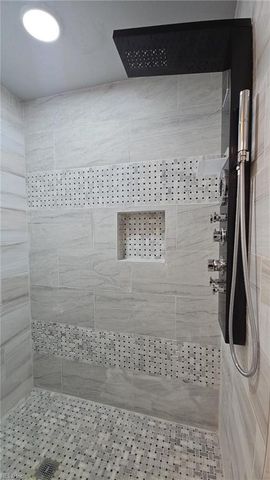 927 11th ST, Newport News, VA 23607