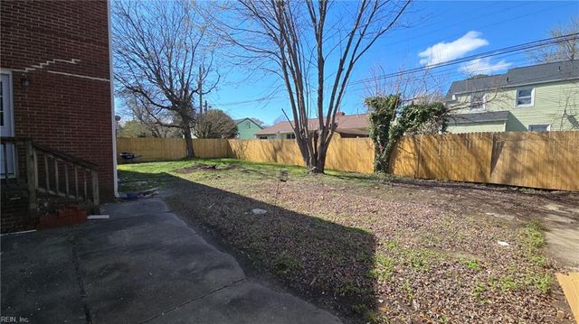 927 11th ST, Newport News, VA 23607