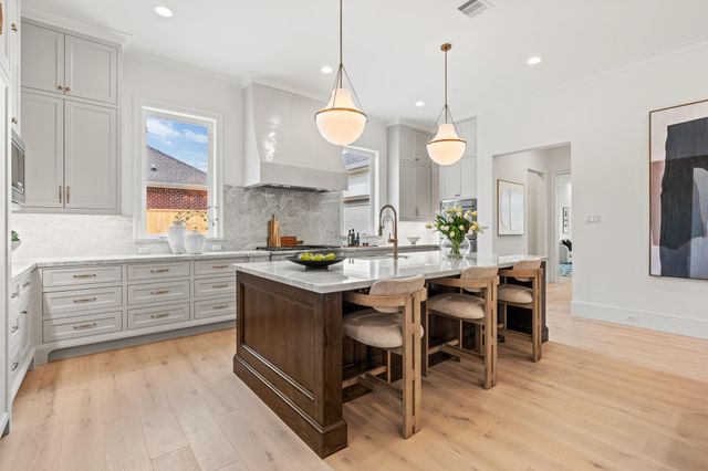 1426 Huge Oaks Street, Houston, TX 77055