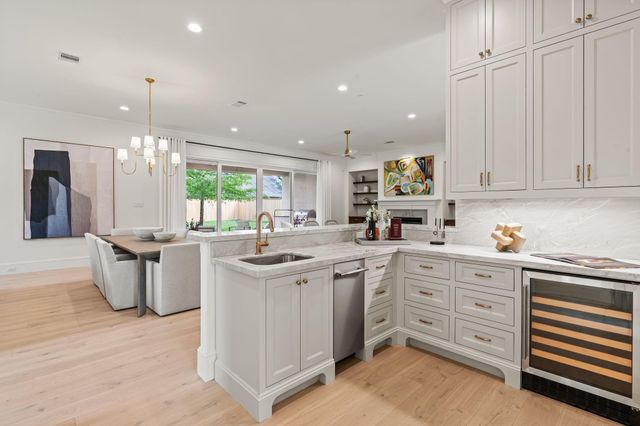 1426 Huge Oaks Street, Houston, TX 77055