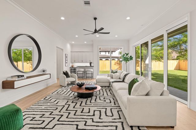 1426 Huge Oaks Street, Houston, TX 77055