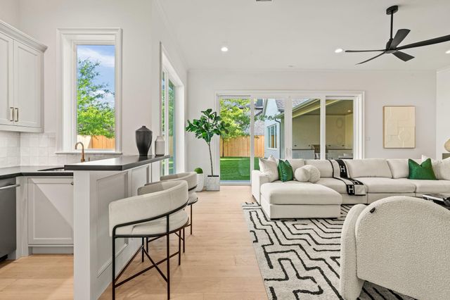 1426 Huge Oaks Street, Houston, TX 77055