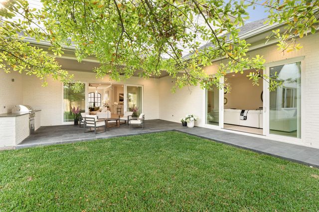 1426 Huge Oaks Street, Houston, TX 77055