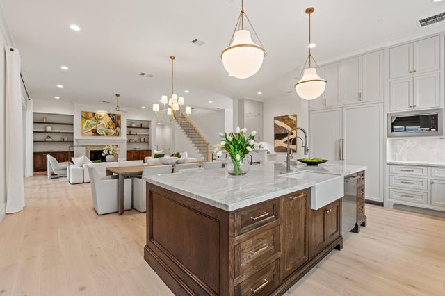 1426 Huge Oaks Street, Houston, TX 77055