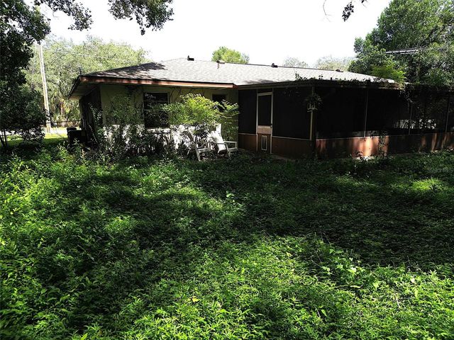 339 COLOMBA ROAD, Debary, FL 32713