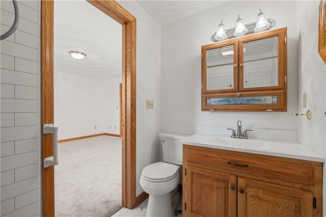 230 Roebling Dr, Saxonburg Boro, PA 16056