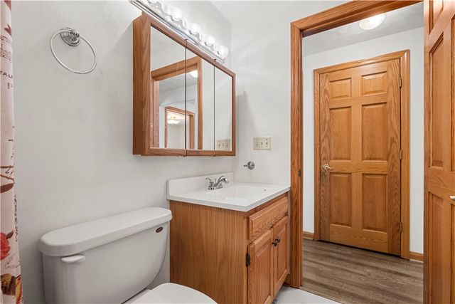 230 Roebling Dr, Saxonburg Boro, PA 16056