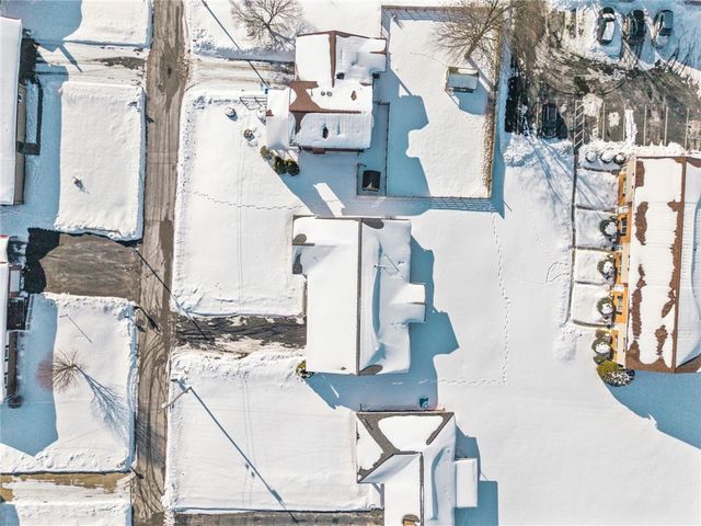 230 Roebling Dr, Saxonburg Boro, PA 16056