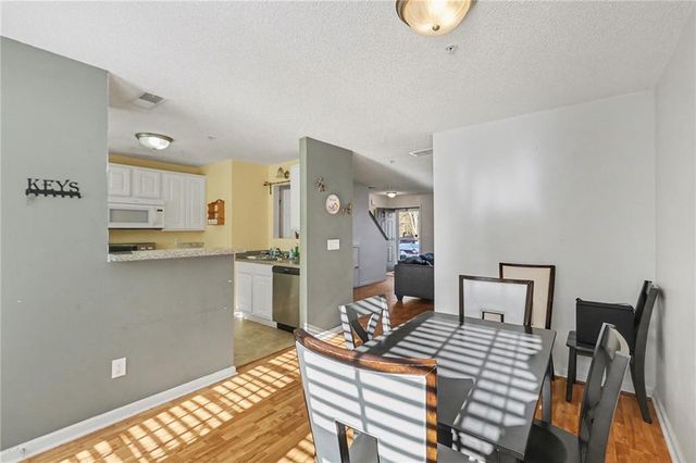 123 Chastain Circle, Newnan, GA 30263