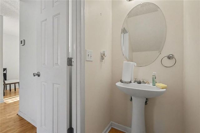 123 Chastain Circle, Newnan, GA 30263