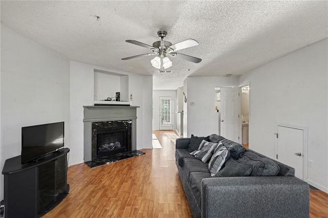 123 Chastain Circle, Newnan, GA 30263