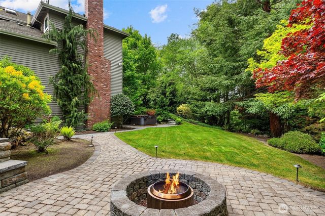 13427 64th Avenue W, Edmonds, WA 98026