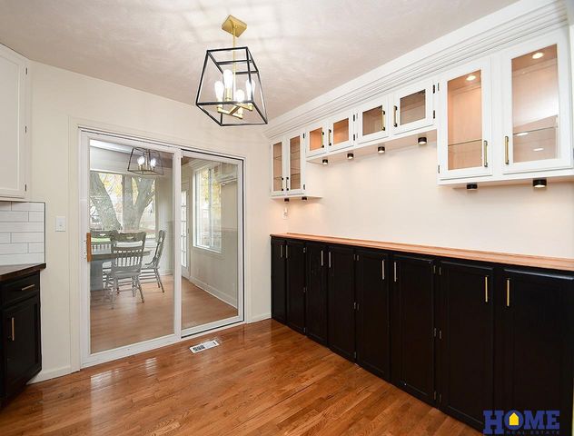 5200 Tipperary Trail, Lincoln, NE 68512