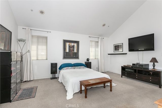 8425 Burnet Avenue 6, North Hills, CA 91343