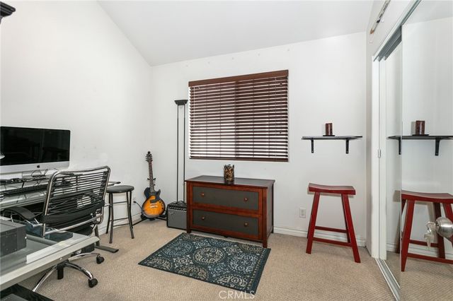 8425 Burnet Avenue 6, North Hills, CA 91343