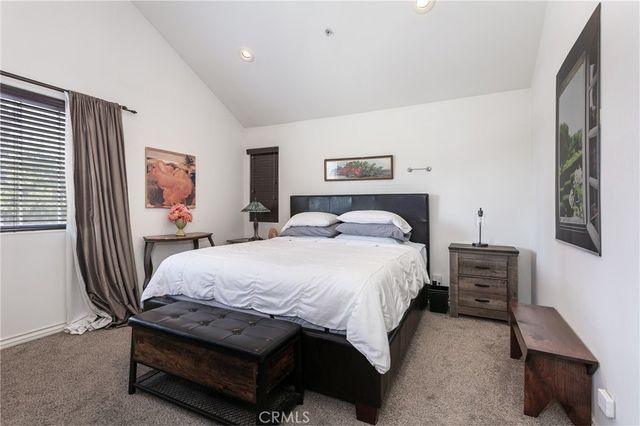 8425 Burnet Avenue 6, North Hills, CA 91343