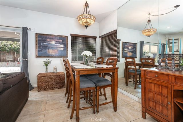 8425 Burnet Avenue 6, North Hills, CA 91343