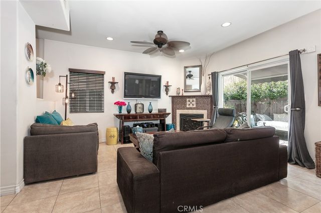8425 Burnet Avenue 6, North Hills, CA 91343