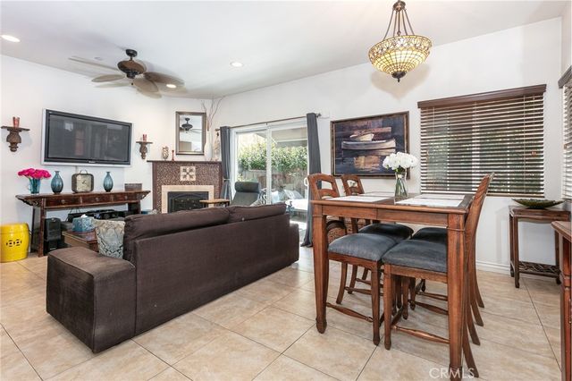 8425 Burnet Avenue 6, North Hills, CA 91343