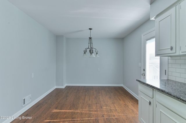 7510 Broad Run Rd, Louisville, KY 40291
