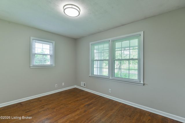 7510 Broad Run Rd, Louisville, KY 40291