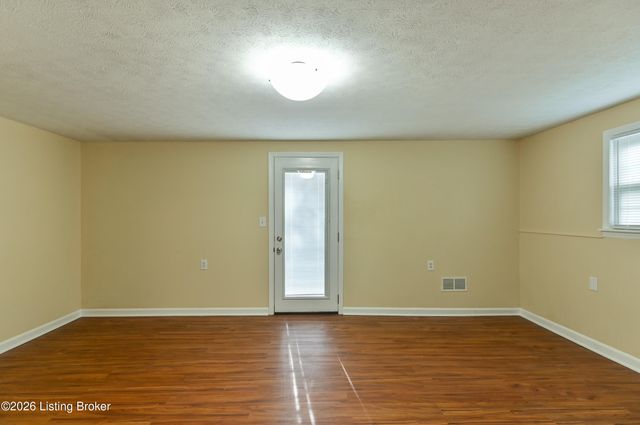 7510 Broad Run Rd, Louisville, KY 40291