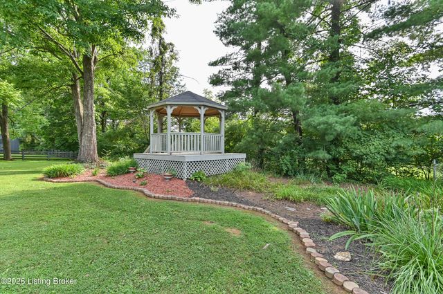 7510 Broad Run Rd, Louisville, KY 40291