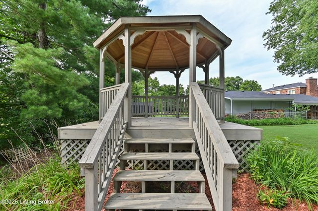 7510 Broad Run Rd, Louisville, KY 40291