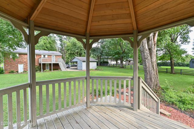 7510 Broad Run Rd, Louisville, KY 40291
