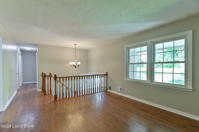 7510 Broad Run Rd, Louisville, KY 40291