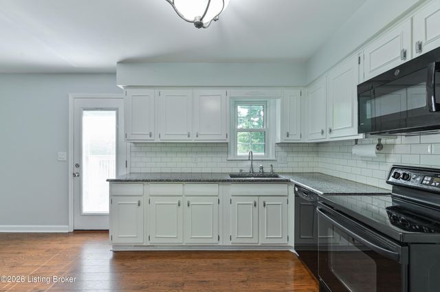 7510 Broad Run Rd, Louisville, KY 40291