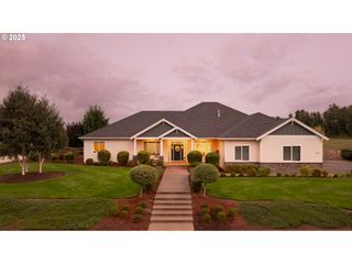 2050 Sw FOX SWALE Ln, Mc Minnville, OR 97128