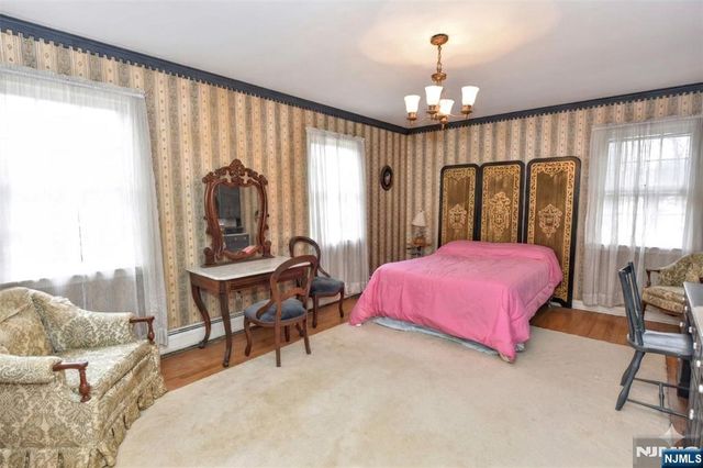 40 Hering Road, Montvale, NJ 07645