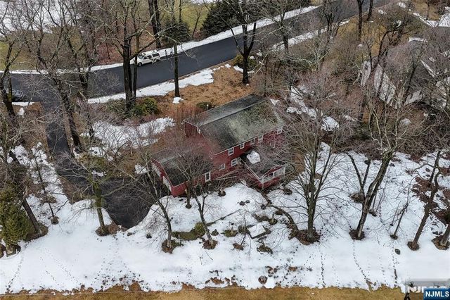 40 Hering Road, Montvale, NJ 07645