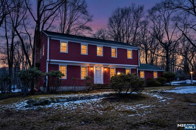 40 Hering Road, Montvale, NJ 07645